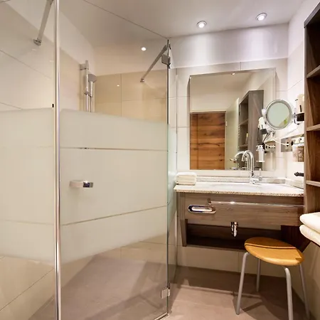Sommer Hotel 4*